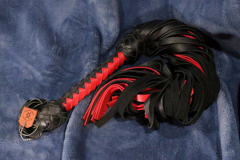 Standard Floggers