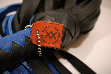 Electric flogger Black & Red