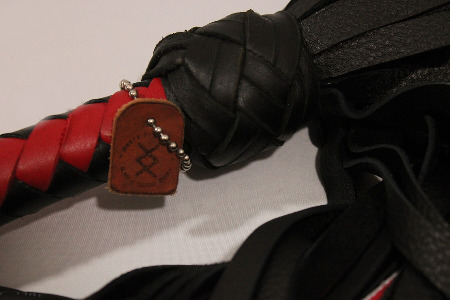 Electric flogger Black & Red