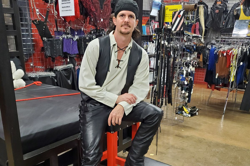 Markus leather sales vs fabric